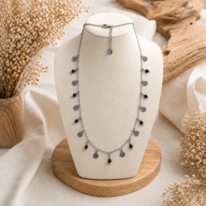 collier spinelle noire facettée